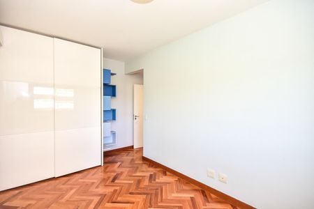 Apartamento à venda com 207m², 3 quartos e 4 vagasSuíte 1