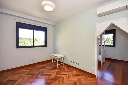 Apartamento à venda com 207m², 3 quartos e 4 vagasSuíte 1