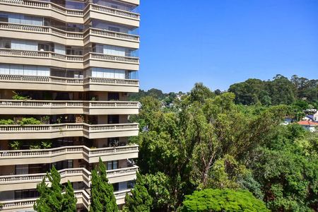 Apartamento à venda com 207m², 3 quartos e 4 vagasVista da Suíte 2