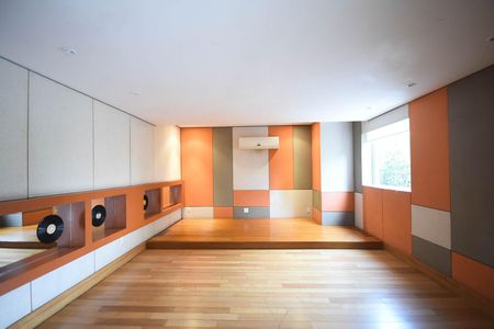 Apartamento à venda com 207m², 3 quartos e 4 vagasEstúdio de Música 