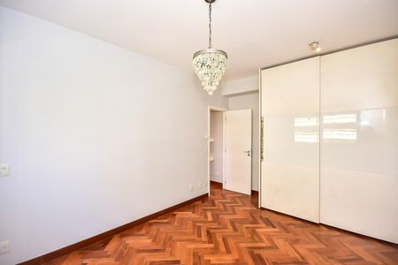 Apartamento à venda com 207m², 3 quartos e 4 vagasSuíte 3
