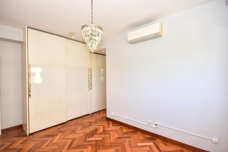 Apartamento à venda com 207m², 3 quartos e 4 vagasSuíte 3