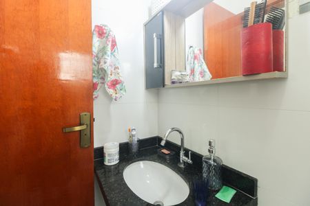 Casa de condomínio para alugar com 56m², 2 quartos e 2 vagasBanheiro 