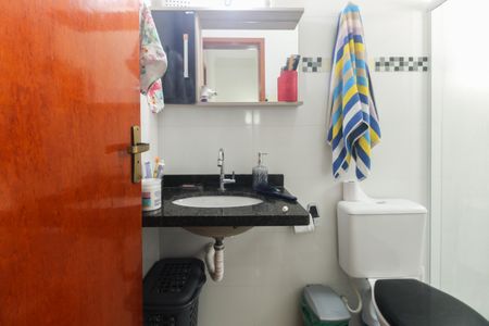 Casa de condomínio para alugar com 56m², 2 quartos e 2 vagasBanheiro 