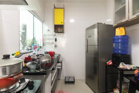 Casa de condomínio para alugar com 56m², 2 quartos e 2 vagasCozinha 