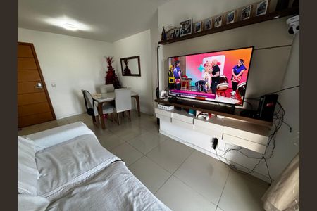 Apartamento à venda com 72m², 2 quartos e 1 vagaSala