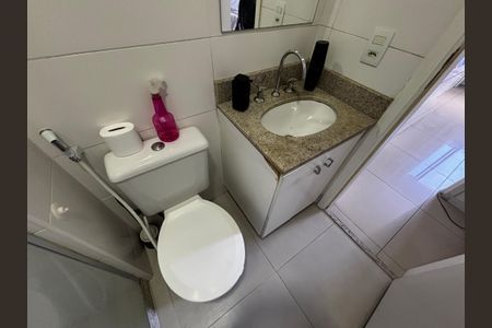 Apartamento à venda com 72m², 2 quartos e 1 vagaBanheiro