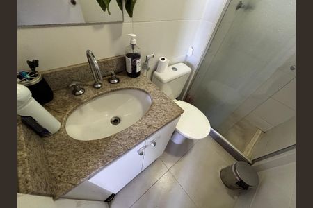 Apartamento à venda com 72m², 2 quartos e 1 vagaBanheiro da Suíte