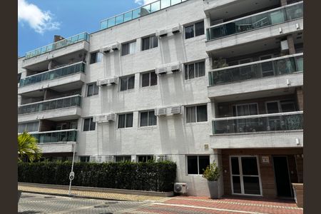 Apartamento à venda com 72m², 2 quartos e 1 vagaFachada