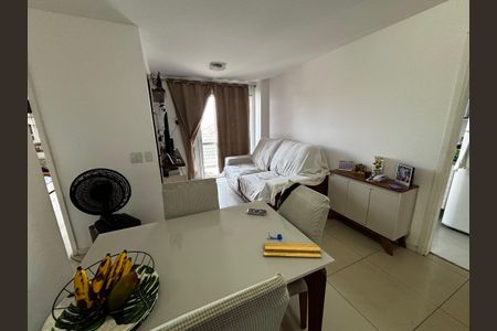 Apartamento à venda com 72m², 2 quartos e 1 vagaSala
