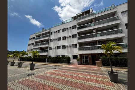 Apartamento à venda com 72m², 2 quartos e 1 vagaFachada