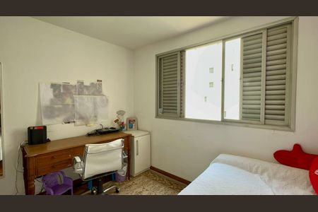 Apartamento à venda com 127m², 3 quartos e 1 vagaQuarto