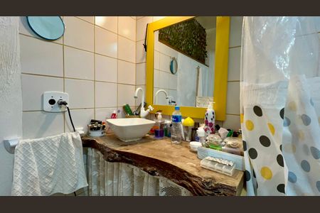 Apartamento à venda com 127m², 3 quartos e 1 vagaBanheiro da Suíte