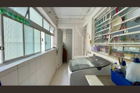 Apartamento à venda com 127m², 3 quartos e 1 vagaÁrea de Serviço