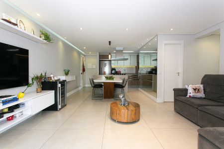 Apartamento à venda com 102m², 2 quartos e 2 vagasSala