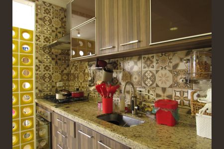 Apartamento à venda com 90m², 3 quartos e 2 vagasCozinha 