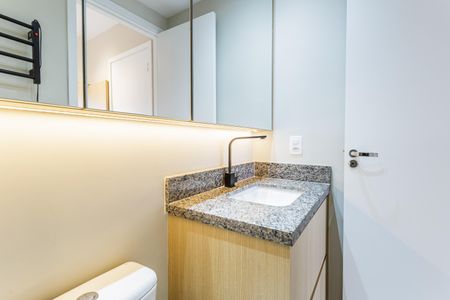 Apartamento para alugar com 28m², 1 quarto e sem vaga Apartamento para alugar com 28m², 1 quarto e sem vagaBanheiro da Suíte