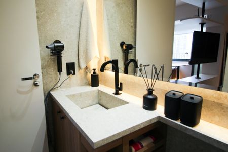 Studio à venda com 28m², 1 quarto e sem vaga Studio à venda com 28m², 1 quarto e sem vagaBanheiro da Suíte