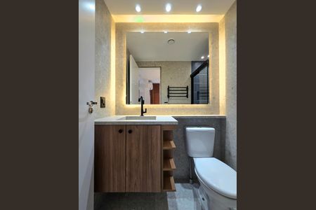 Studio para alugar com 28m², 1 quarto e sem vaga Studio para alugar com 28m², 1 quarto e sem vagaBanheiro