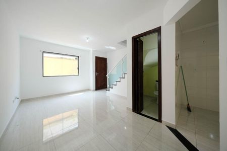 Sala de casa de condomínio para alugar com 2 quartos, 69m² em Cidade Patriarca, São Paulo