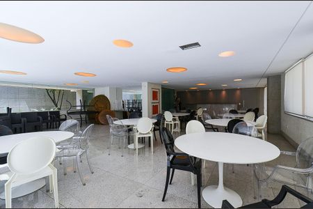 Apartamento à venda com 171m², 4 quartos e 3 vagasÁrea comum - Salão de festas