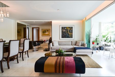 Apartamento à venda com 171m², 4 quartos e 3 vagasSala Ambientes