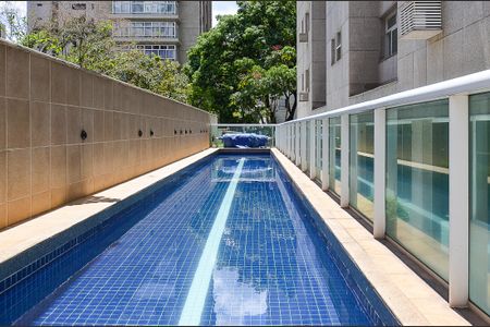 Apartamento à venda com 171m², 4 quartos e 3 vagasÁrea comum - Piscina