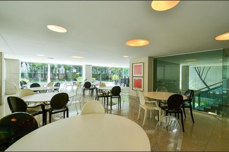 Apartamento à venda com 171m², 4 quartos e 3 vagasÁrea comum - Salão de festas