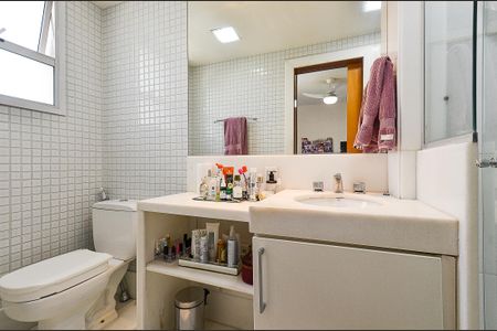 Apartamento à venda com 171m², 4 quartos e 3 vagasBanheiro Suíte