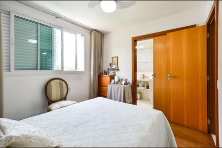 Apartamento à venda com 171m², 4 quartos e 3 vagasSuíte 1