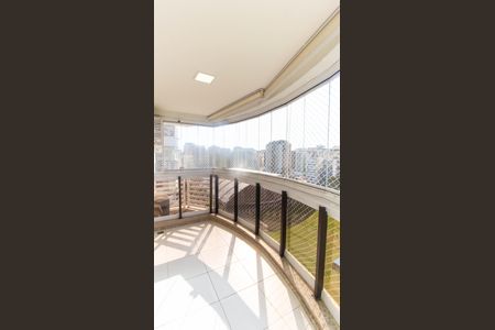 Apartamento à venda com 76m², 2 quartos e 1 vaga