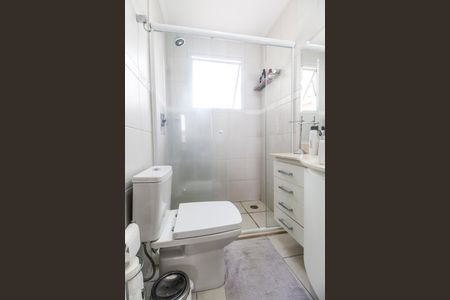 Apartamento à venda com 96m², 3 quartos e 2 vagas Apartamento à venda com 96m², 3 quartos e 2 vagasBanheiro da Suíte