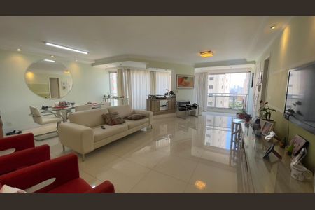 Apartamento à venda com 141m², 3 quartos e 3 vagas Apartamento à venda com 141m², 3 quartos e 3 vagasFoto 03