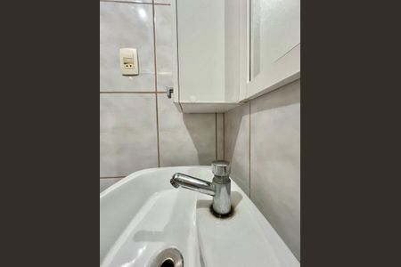 Casa à venda com 180m², 3 quartos e 3 vagasBanheiro