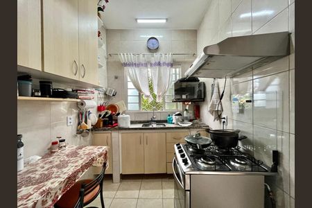 Casa à venda com 180m², 3 quartos e 3 vagasCozinha