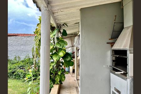 Casa à venda com 180m², 3 quartos e 3 vagasQuintal