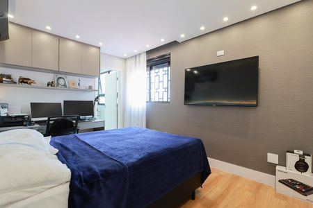 Casa à venda com 167m², 3 quartos e 4 vagasSuíte 3