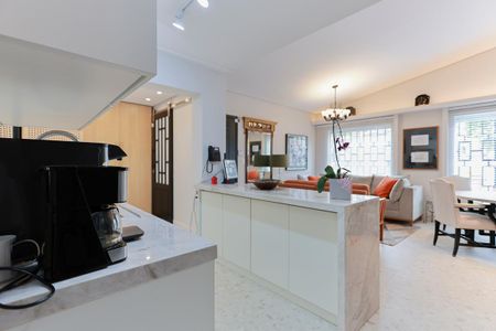 Casa à venda com 167m², 3 quartos e 4 vagasCozinha e área de serviço