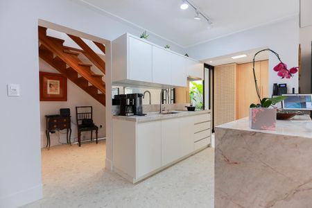 Casa à venda com 167m², 3 quartos e 4 vagasCozinha e área de serviço