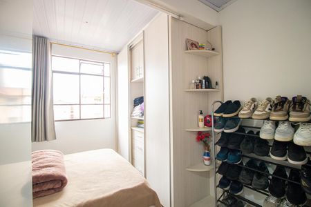 Quarto 2 de apartamento para alugar com 2 quartos, 45m² em Cidade Industrial de Curitiba, Curitiba