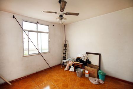 Sala de apartamento à venda com 2 quartos, 48m² em Olaria, Rio de Janeiro