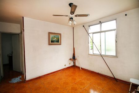 Sala de apartamento à venda com 2 quartos, 48m² em Olaria, Rio de Janeiro