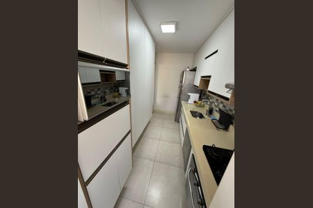 Apartamento à venda com 97m², 3 quartos e 2 vagasCozinha