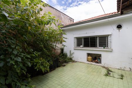Casa à venda com 240m², 3 quartos e 2 vagasQuintal