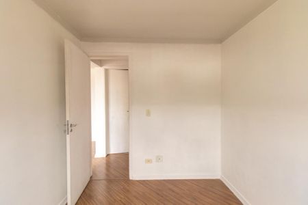 Quarto 1 de apartamento para alugar com 2 quartos, 47m² em Pinheirinho, Curitiba