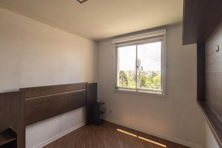 Quarto 2 de apartamento para alugar com 2 quartos, 47m² em Pinheirinho, Curitiba