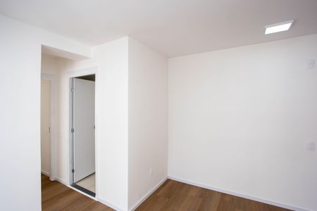 Sala de apartamento para alugar com 2 quartos, 45m² em Jardim Canhema, Diadema