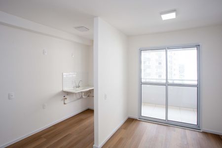 Sala de apartamento para alugar com 2 quartos, 45m² em Jardim Canhema, Diadema