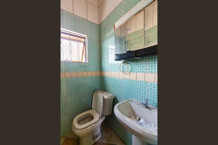 Casa à venda com 270m², 3 quartos e sem vagaBanheiro de Serviço