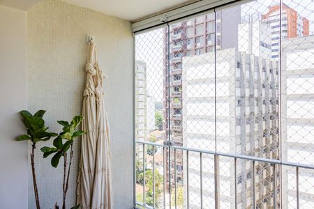 Apartamento para alugar com 90m², 3 quartos e 2 vagasVaranda